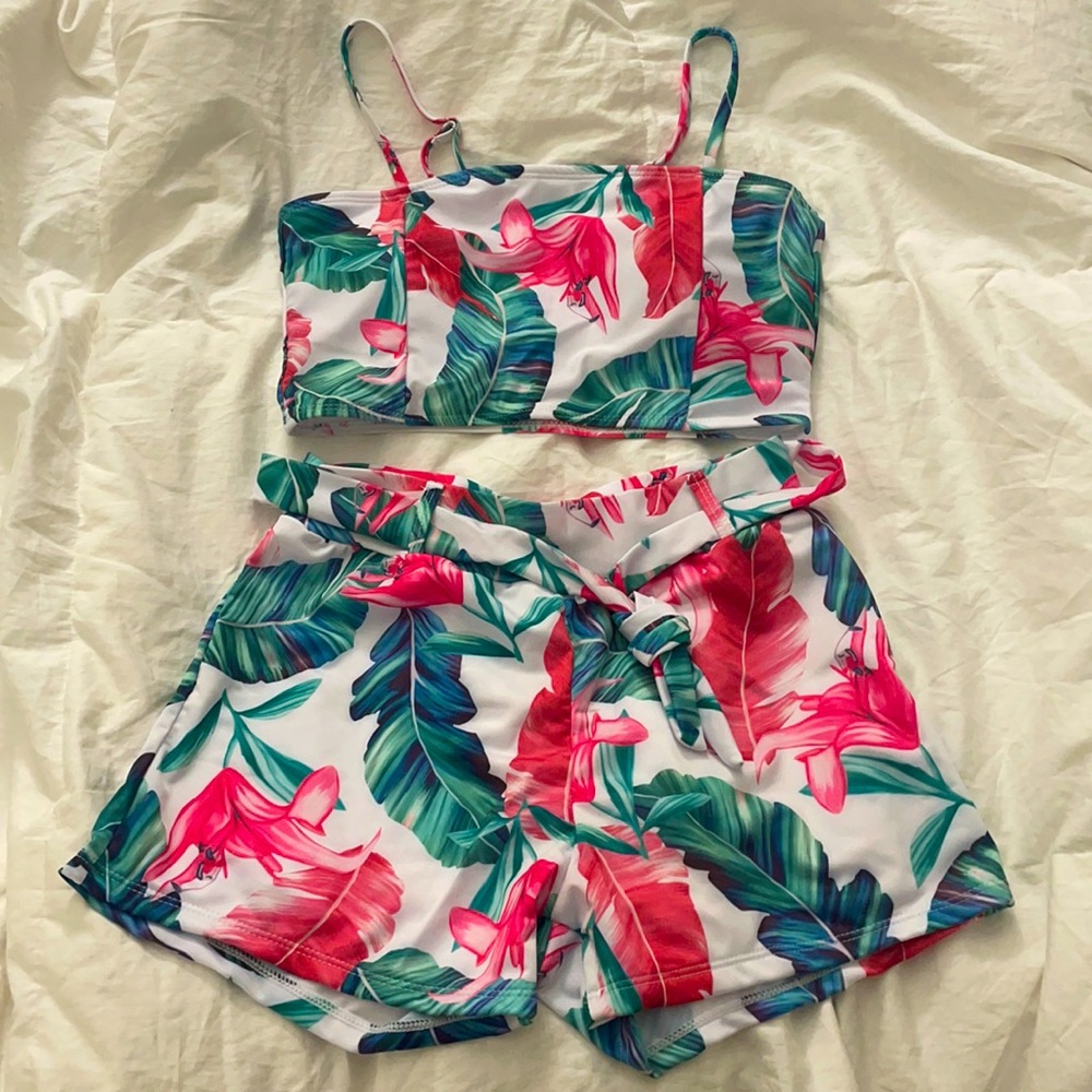 NEW Tropical Belted Shorts Bikini Swimsuit